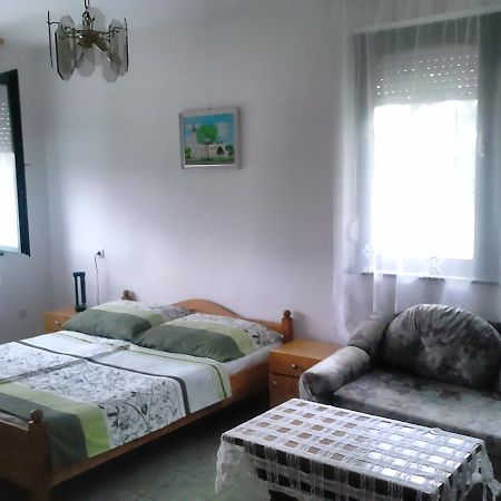 Aquaparti Apartmanok Hajduszoboszlo Luaran gambar