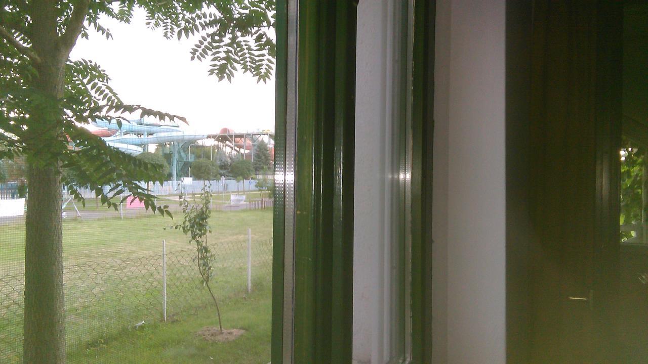 Aquaparti Apartmanok Hajduszoboszlo Luaran gambar