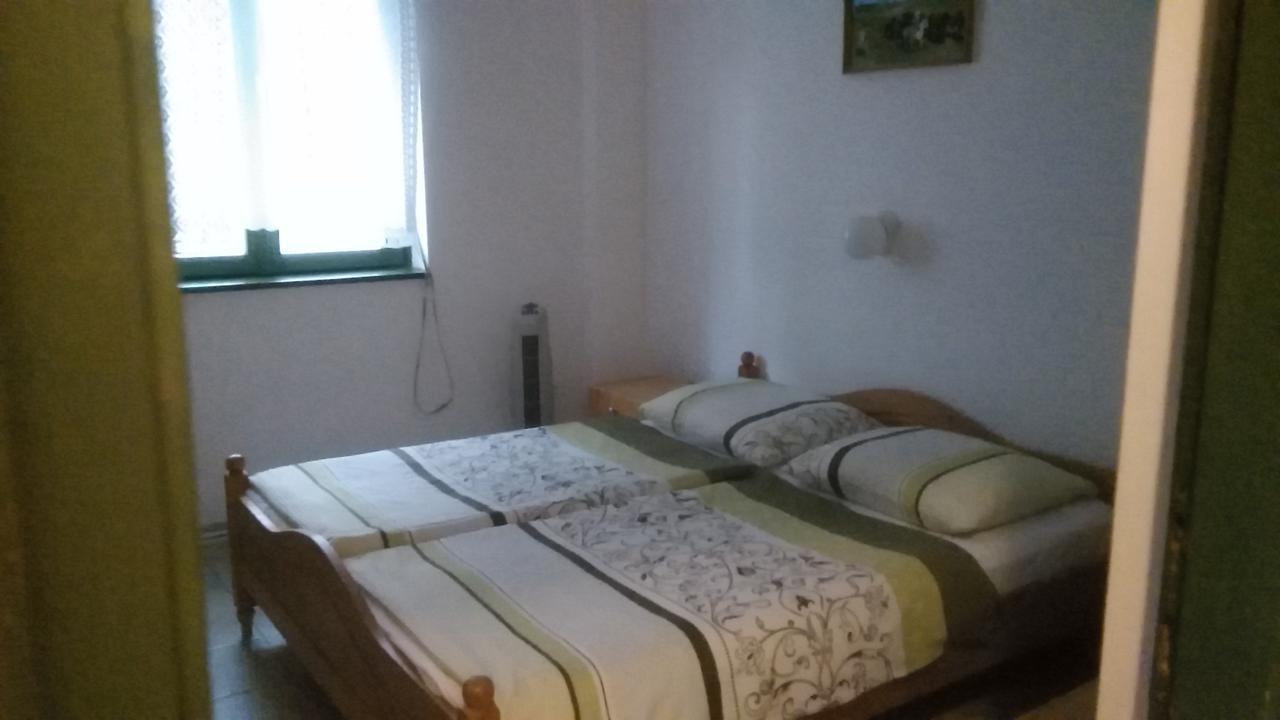 Aquaparti Apartmanok Hajduszoboszlo Luaran gambar